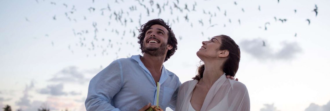Club Med Kemer, en Turquie - Deux personne sur la plage profitant d'une fin de soirée
